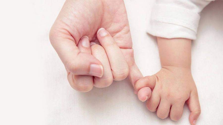 وزارت بهداشت:  در مشاوره‌های روانشناسی مراجعان تشویق به  فرزندآوری شوند