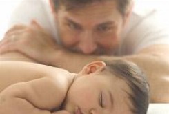 مردان تا چه سني ميتوانند پدر شوند؟
