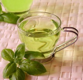 چای سبز چگونه رشد سلول‌های سرطانی را کاهش می‌دهد؟