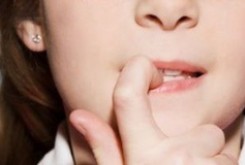 راهکارهای ممانعت از ناخن جویدن کودکان