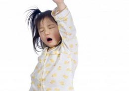 کشف نتایجی تکان دهنده از راه رفتن کودکان در خواب