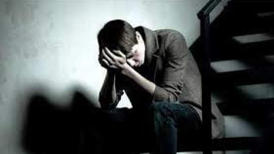 50 درصد خودکشی ها ناشی از بیماری افسردگی است