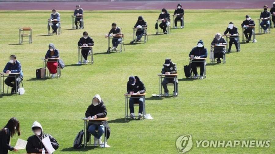 کرونا قانون برگزاری آزمون در کره جنوبی را تغییر داد+عکس