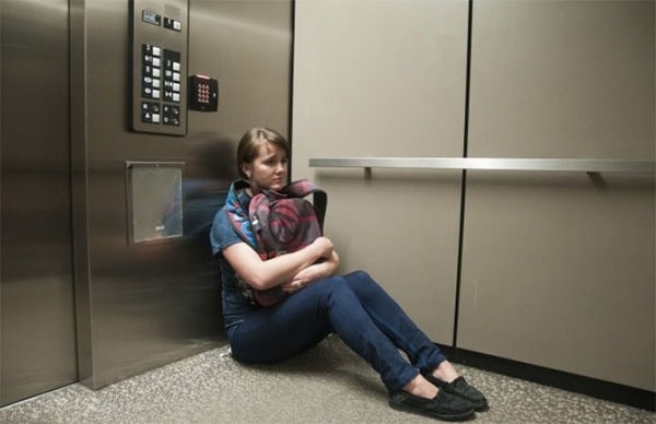 چرا بعضی افراد از آسانسور می ترسند؟