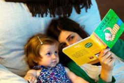 اهمیت داستان خواندن در رشد کودک