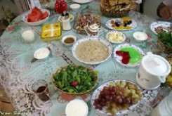 برنامه جامع غذایی برای این ماه رمضان/ در افطار و سحر، چه بخوریم و چه نخوریم؟