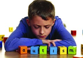 نشانه‌های اوتیسم را بهتر بشناسیم