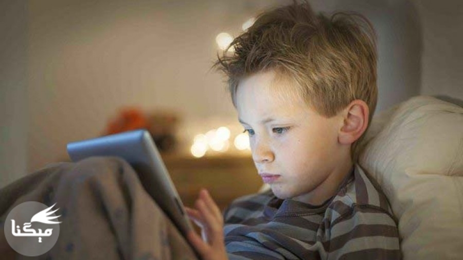 بازی با موبایل قبل از خواب برای کودکان چه عوارضی دارد؟