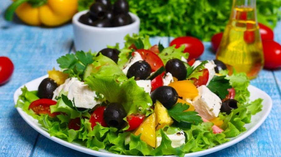 گیاهخواری بدون مصرف تخم‎مرغ و لبنیات عارضه دارد