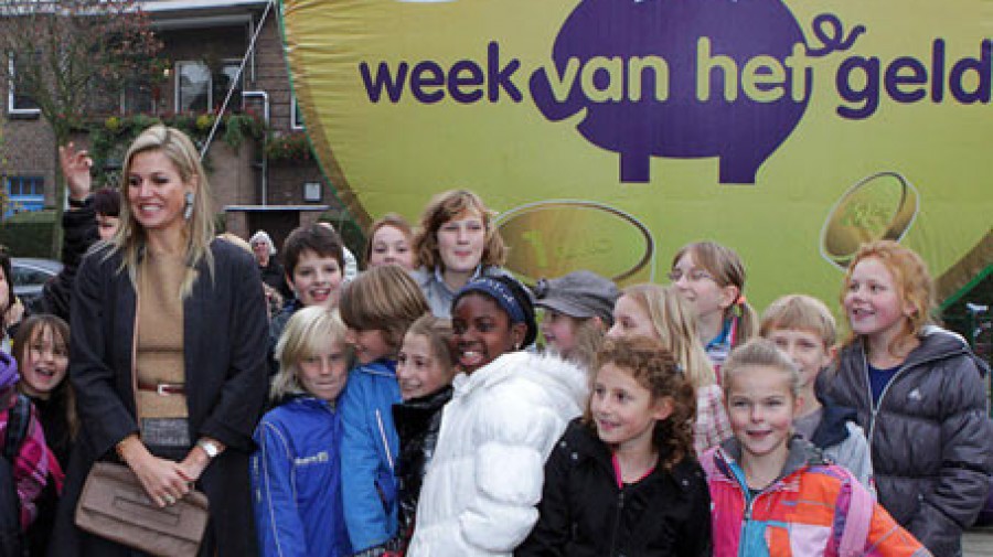 هفته پول در مدارس هلند برای آموزش اقتصاد به کودکان (+عکس)