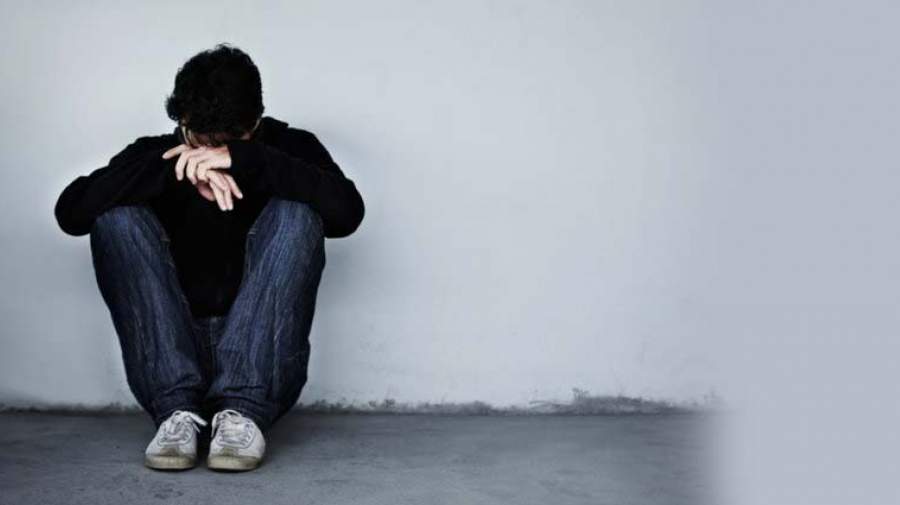 شیوع افسردگی و افکار خودکشی بین دانش آموزان