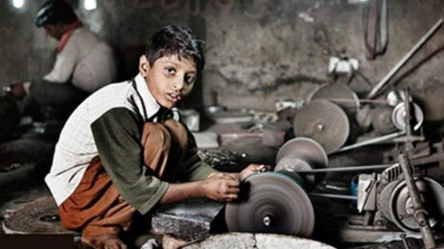 بیش از ۹۵ درصد کودکان کار دارای خانواده هستند