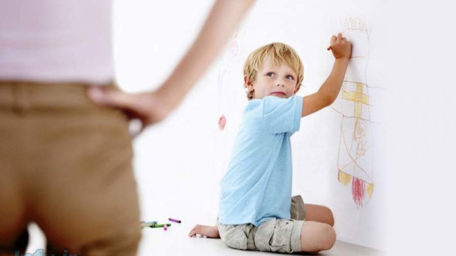 چگونگی رفتار اصولی والدین در مقابل اشتباه‌های کودکان