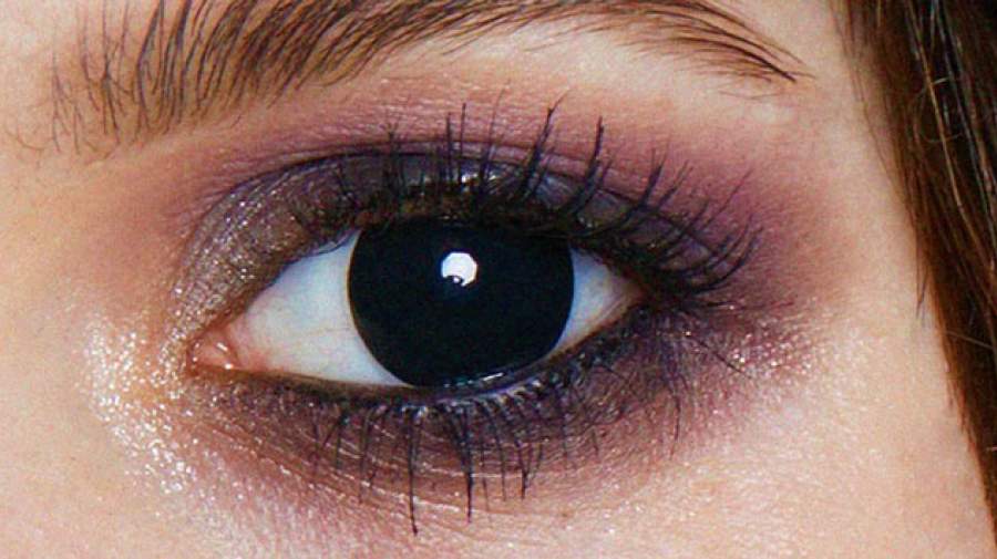 چرا انسان ها چشمان سیاه ندارند؟
