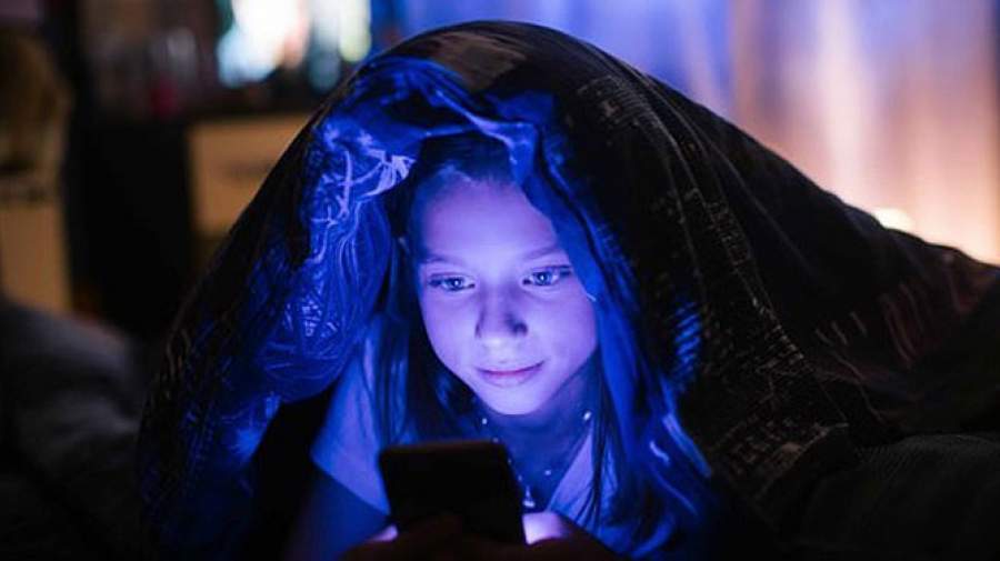 هشدار محققان به والدین در مورد استفاده از گوشی و تبلت توسط کودکان