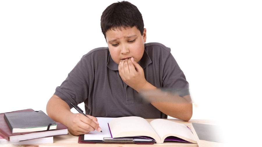 اثرات تهدیدهای شبِ امتحانی والدین برای ترغیب دانش‌آموزان به درس خواندن