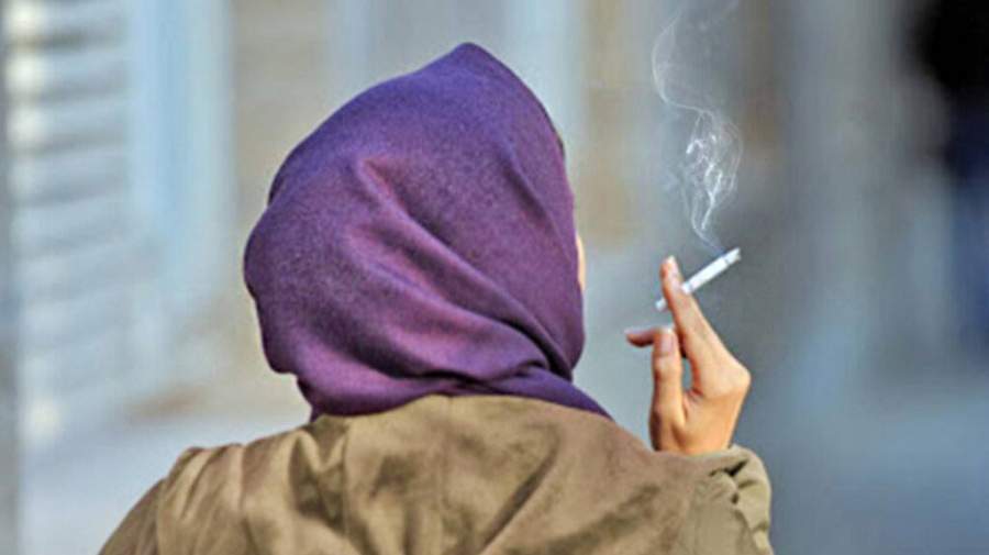 روند رو به رشد مصرف سیگار در بین دختران دانشجو