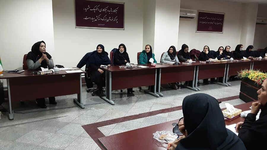 کارگاه آموزشی تاب آوری به همت بهزیستی تهران برگزارشد