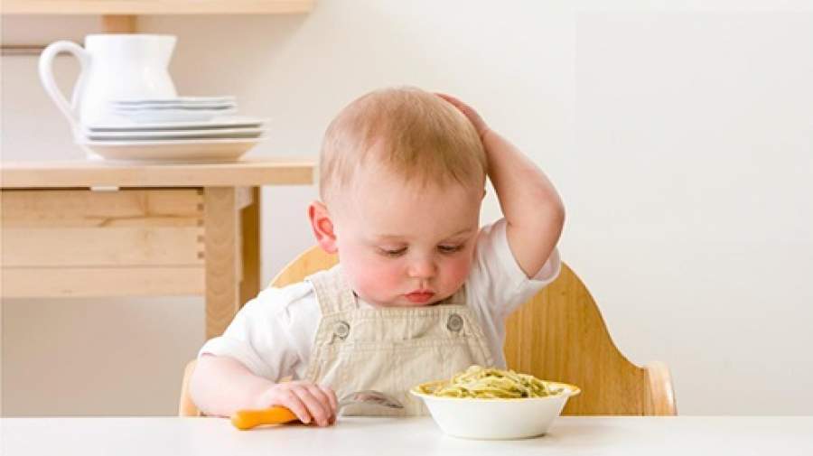 کودکان دارای کمبود خواب بیشتر غذاهای ناسالم می خورند